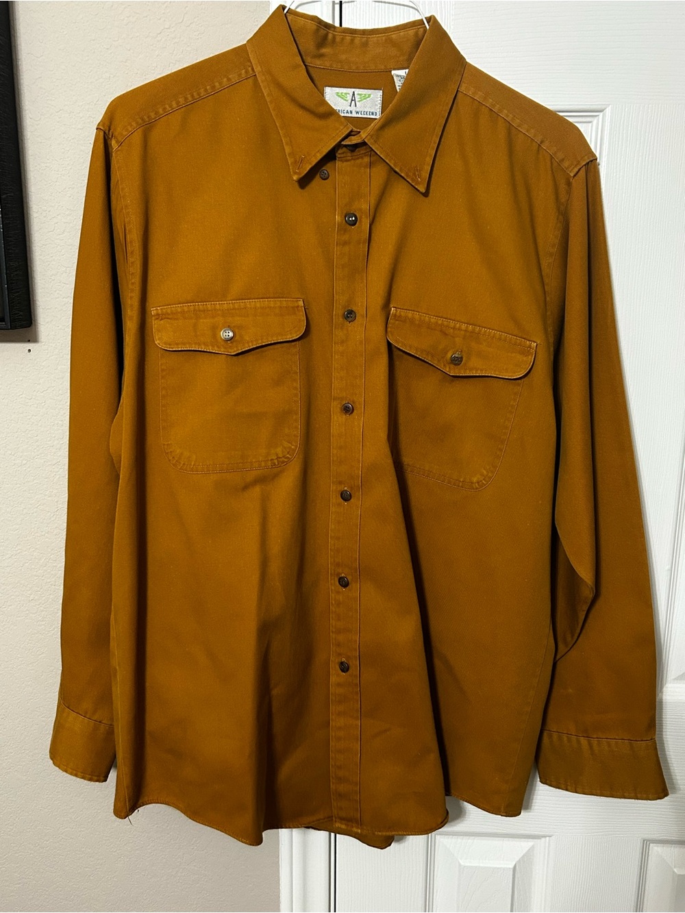 Men's Vintage American Weekend Button-Up Work Shirt in Rust Brown size Large